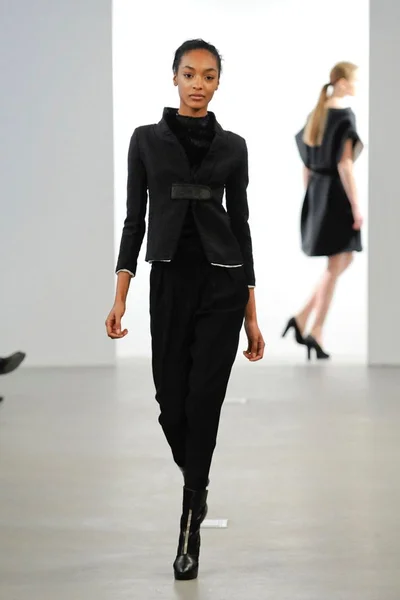 Look 11